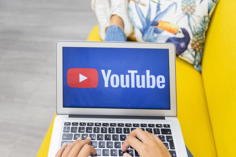 Prekida kad je najbolje: Uskoro će se YouTube reklame pojavljivati tačno posle najzanimljivijeg dela videa