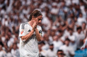 Legenda kritikovala Milan zbog Modrića: Hrvat ne sme da se tretira kao igrač ekstra klase!