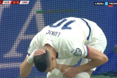 Divljaštvo u Tirani! Lukić pogođen u glavu, konstantno gađaju naše fudbalere, orgija mrže prema Srbima! (VIDEO)