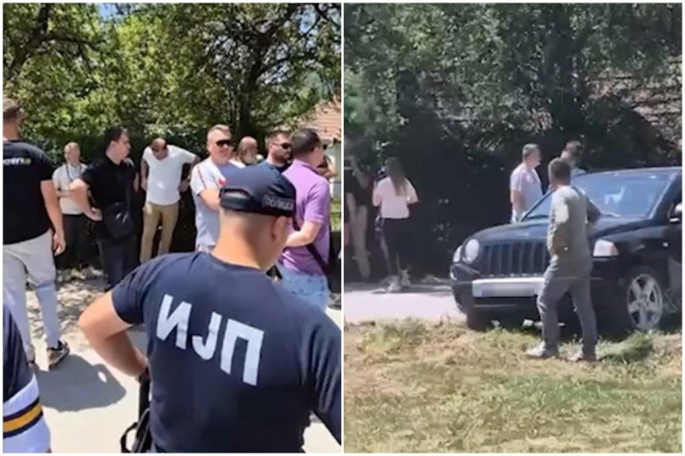 Kosjerić pod tenzijom: Lazović i Parandilović blokiraju birališta, policija obezbeđuje ulaz (VIDEO/FOTO)